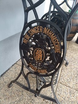 Predam šijaci stroj zn.Singer - 2