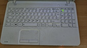 Toshiba Satellite C855 - 2