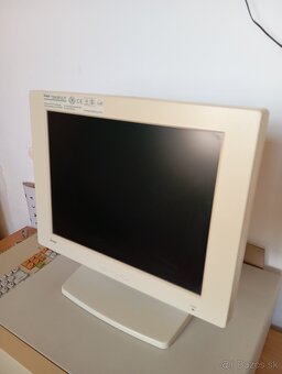 Monitor iiyama tft Pc - 2
