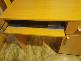 Počítačový stolík - 2
