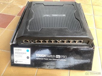 Ubiquiti ToughSwitch 8 - 150W - 2