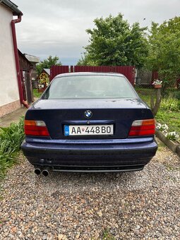 BMW E36 320i - 2