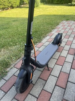 Elektricka kolobezka NineBot - 2