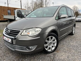 Volkswagen Touran 2,0 Ecofuel Trendline 7 miestne - 2