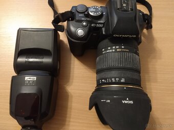 Sigma DC 18-50mm, Olympus E-500, Blesk Metz 48 AF-1 - 2