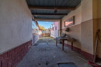 GESTTO | RODOINNÝ DOM V MODRANKA | NA PREDAJ | 578 m2 POZEMO - 2