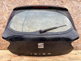 PRODÁM PÁTE DVEŘE, ZADNÍ VÍKO KUFRU SEAT IBIZA 6J - 2