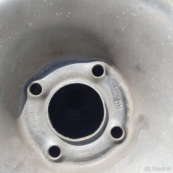 Zimné pneumatiky 195/60 R16 na plechových diskoch - 2