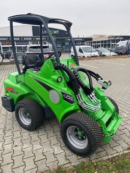 AVANT 423 kĺbový nakladač - 2