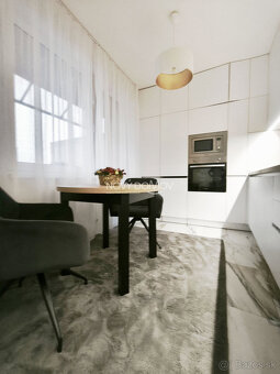 P R E N Á J O M - dieťa vítané, zariadený 3 izby + kuchyňa a - 2