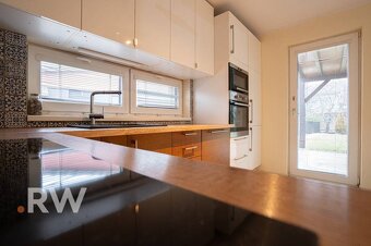 Komfortné bývanie v D. Lužnej – zrekonštruovaný RD s veľkým - 2