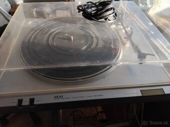 AKAI-gramofon - 2