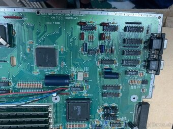Atari STe 4160 - CA4003290-002 - základna doska - 2