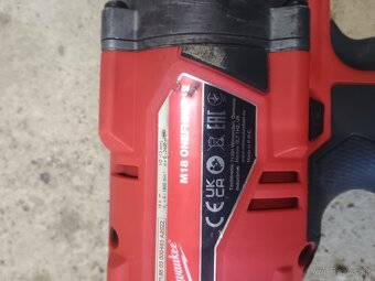 Rázový uťahovák Milwaukee - 2