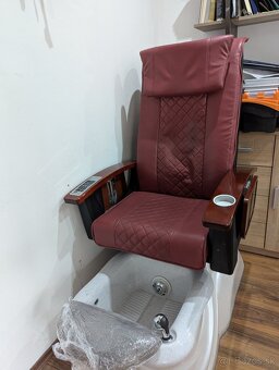 Pedikérské kreslo - 2
