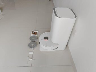 Robotický vysávač s mopom Xiaomi X10 vacuum - 2