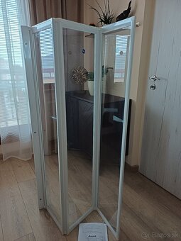 Kúpeĺňová zástena - 2