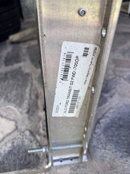 Elektricky vysuvny schodik thule - 2