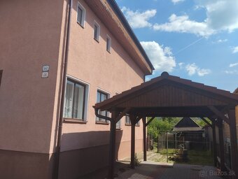Dvojbytový dom na veľkom pozemku - 2