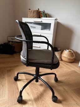 Pracovná stolička na kolieskach Ikea - 2