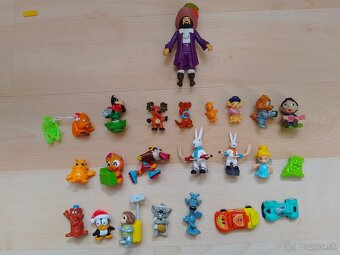 Rôzne figúrky (bábiky, autá, zvieratká) - 2