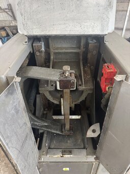 Dělička na těsto Glimek SD180 - 2