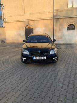 ŠKODA OCTAVIA RS COMBI 2011 2.0tdi 125kw DSG/WEBASTO/SIBER - 2