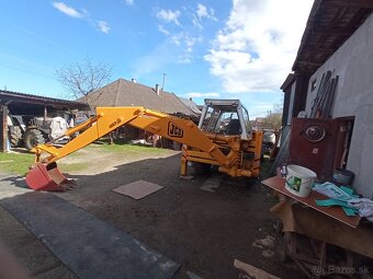Traktor bager JCB - 2