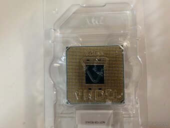 CPU - AMD Ryzen 3900X - 2
