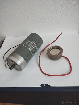 Prodám SS motorek K7A3 s převodovkou 45 otáček 24V MEZ - 2