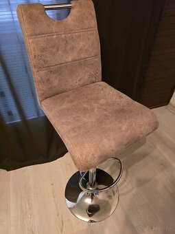 Barový stôl + Barové stoličky - 2