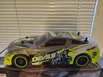 Auto na diaľkové ovládanie - 2