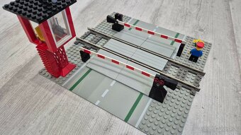 LEGO 4539 9V Vlak, Train - Manual Level Crossing - 2
