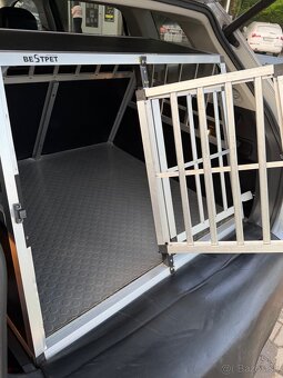 Prepravná klietka do auta - 2