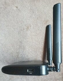 Zyxel NBG6515 ( AC750 Dual-Band Wireless Gigabit Router ) - 2
