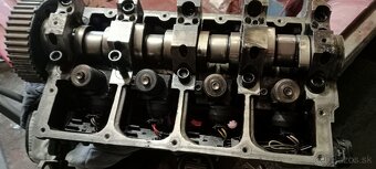 Predám hlavu komplet 1.9 TDI 77kw kód axr - 2