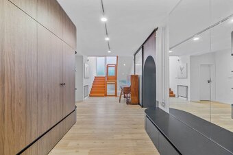BABONY TRE | PRENÁJOM Rodinný dom s garážou, Bratislava - La - 2