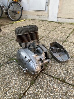 Predam motor na jawa 350/354 - 2