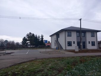Predaj 3-izbový byt +záhradka ,Topoľčany -Kamanová,posledný - 2