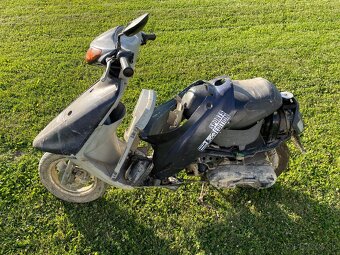 Yamaha skuter - 2
