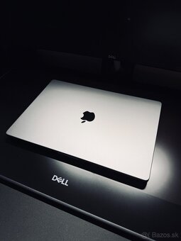 Macbook Pro 16 palcový, M2 Pro, 512GB, Space grey - 2