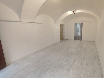 Obchodné priestory, Centrum mesta - Alžbetina, s výkladom - 2