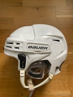 Hokejové prilby/helmy zn.BAUER S-Small - 2