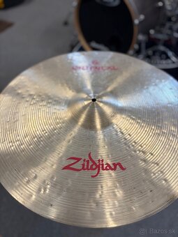 Zildjian Oriental Crash of doom 22” - 2