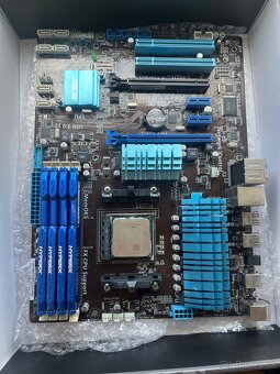 Asus m5A97 R2.0 - 2