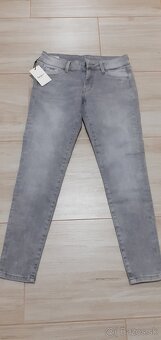 Dámske sivé rifle Pepe Jeans - 2