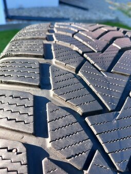 235/55 r18 zimne pneumatiky - 2