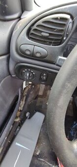 Mondeo MK 2 kombi Palubovka, Stropnica, plasty - 2