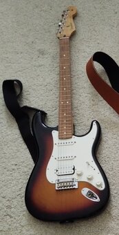 Predám Fender Player Stratocaster HSS s kufrom - 2