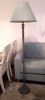 Predám vysokú stojacu lampu - ako nová - 2